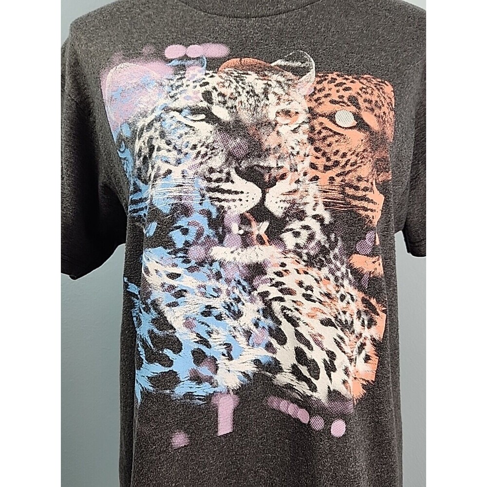 Neff Cheetah Big Cat T-Shirt Mens Medium Gray Short Sleeve retro wildcat - Picture 3 of 9